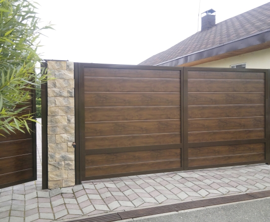 Распашные ворота в Кореновске